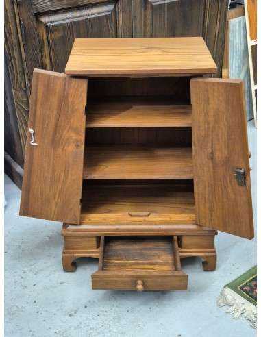 Armadietto in legno massello doppia anta e cassetto CX228