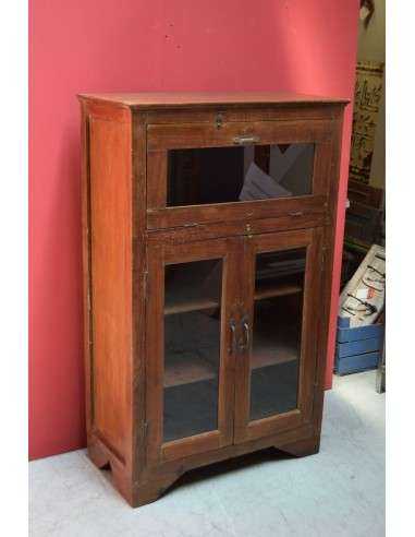 Vetrina stile inglese coloniale in teak biondo – India XX secolo, ante a vetro e ribalta TS062