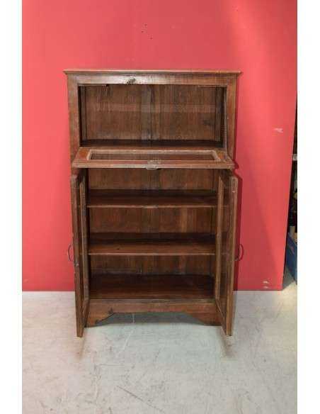 Vetrina stile inglese coloniale in teak biondo – India XX secolo, ante a vetro e ribalta TS062