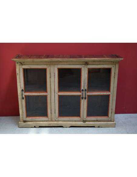 Vetrina shabby coloniale in legno crema e arancio – 3 ante vetro, India XX secolo TS898