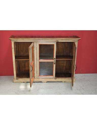 Vetrina shabby coloniale in legno crema e arancio – 3 ante vetro, India XX secolo TS898