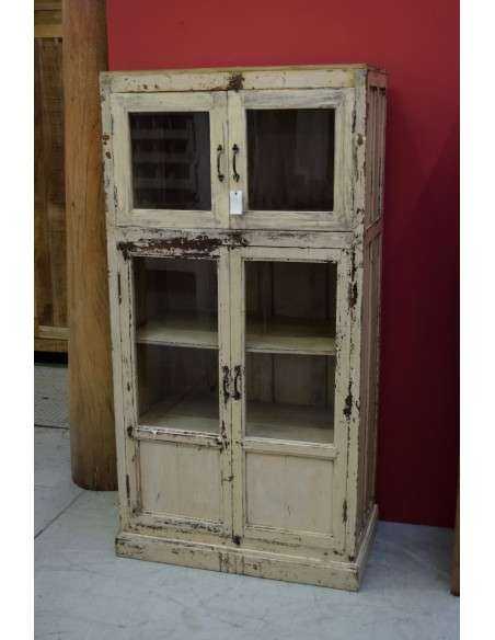 Vetrina pensile shabby in legno massello con doppia anta vetro e ripiani TS190