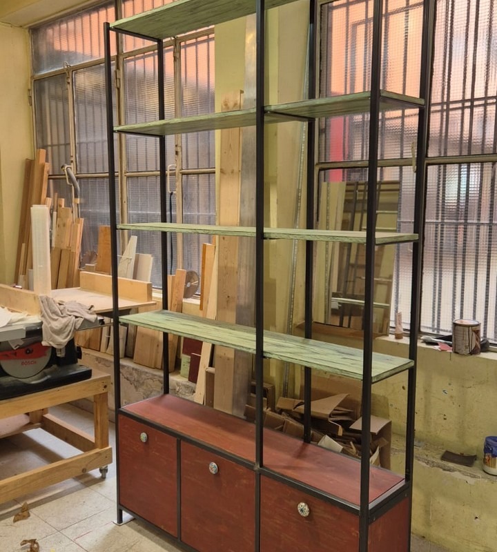 78 14 Arredamento Industrial Su Misura 74