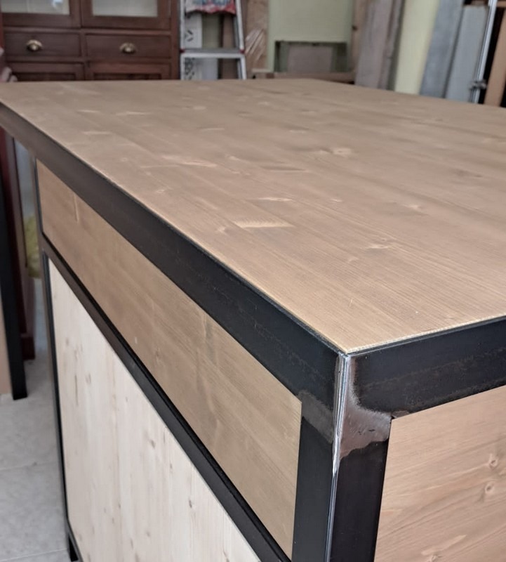 93 14 Arredamento Industrial Su Misura 89